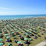 Recharge In Our Relaxing Flat - Beahost * ביביונה