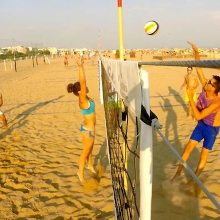 Recharge In Our Relaxing Flat - Beahost Apartmán